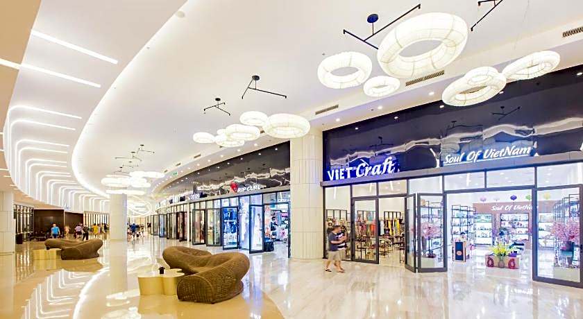 Wyndham Grand Phu Quoc