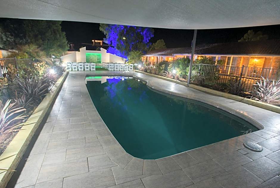 Best Western Plus All Settlers Motor Inn