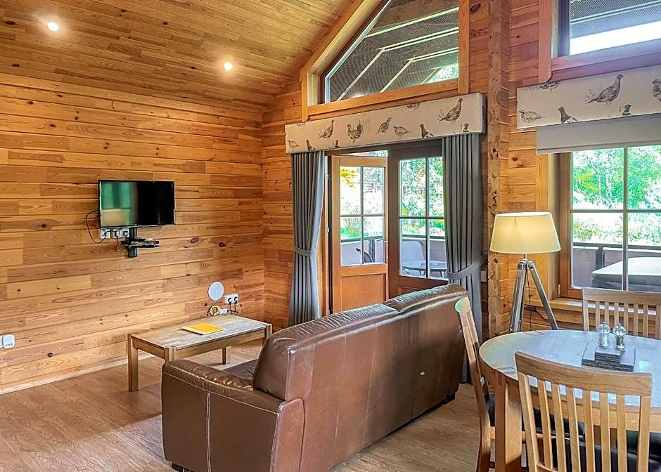 Glen Clova Lodges