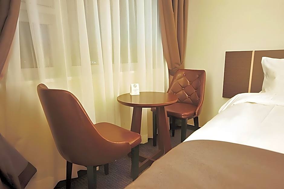 Yongin Central CO'OP Hotel