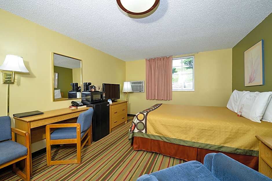 Super 8 by Wyndham Minot Airport