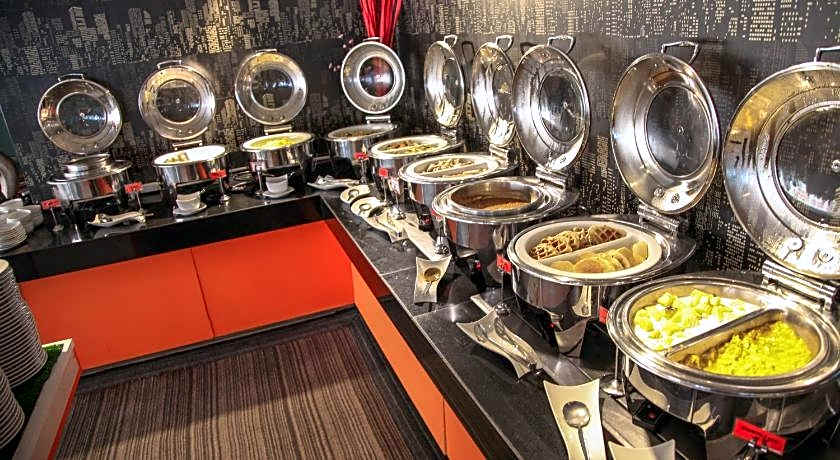 Le Fenix Sukhumvit (SHA Extra Plus)