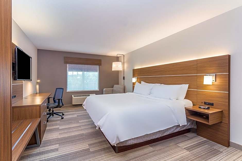 Holiday Inn Express Hotel & Suites Eau Claire North By IHG