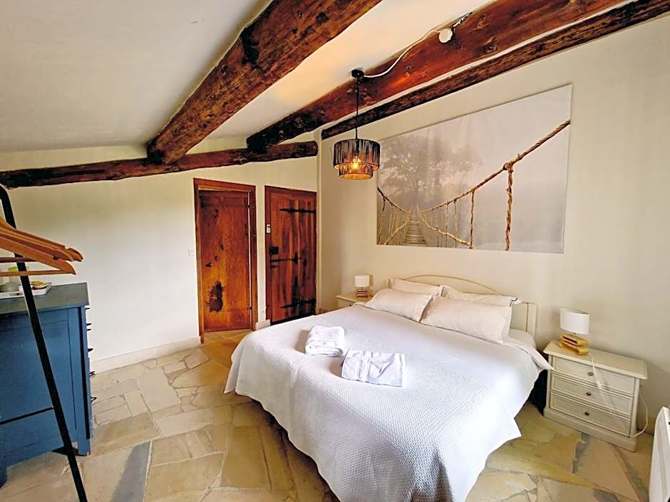 Mas du Rollier Chambres d'hôtes