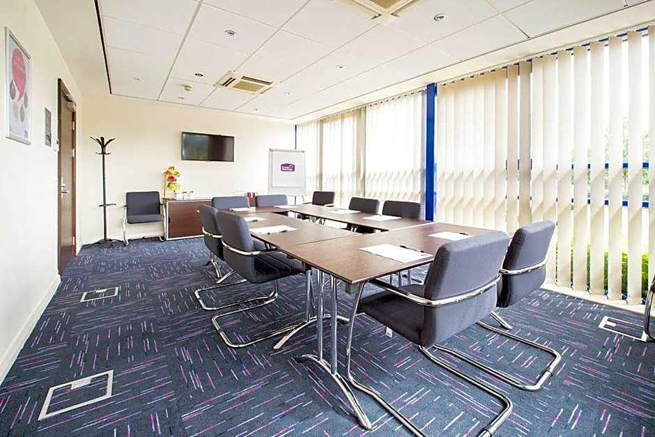 Premier Inn Banbury - M40 J11