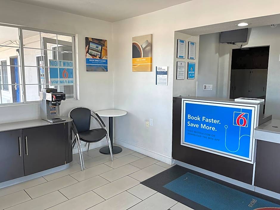 Motel 6-Visalia, CA