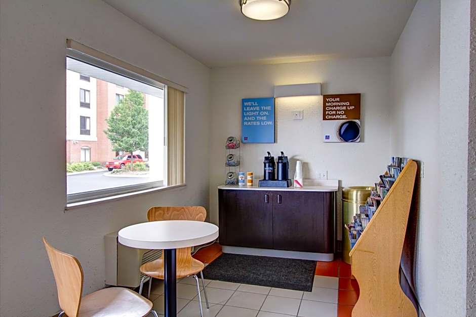 Motel 6 Richfield OH