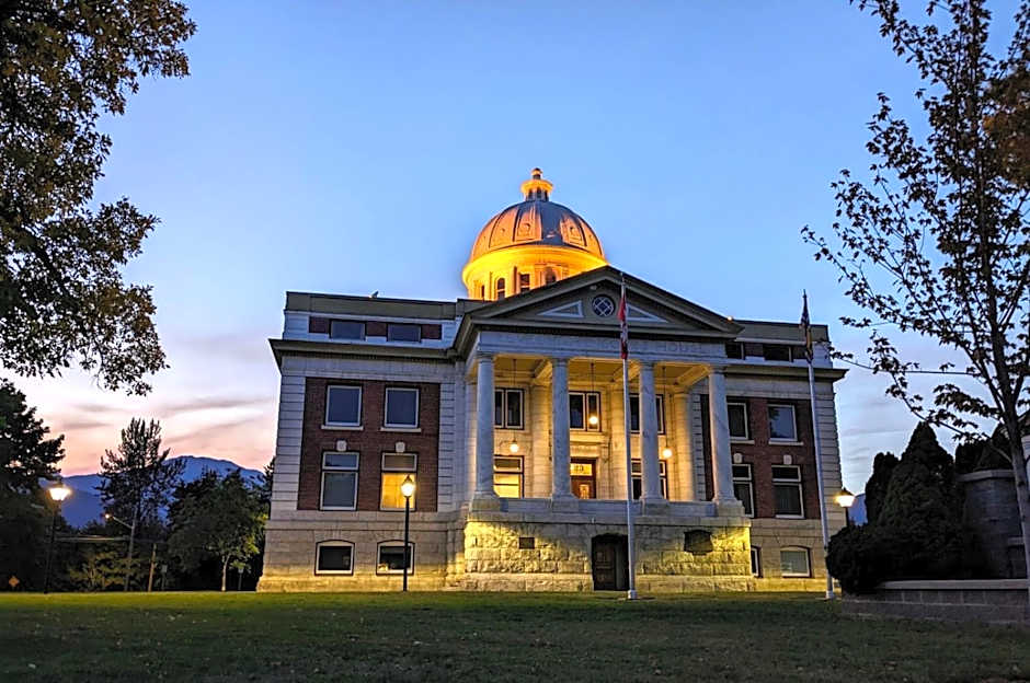 Courthouse Inn Revelstoke