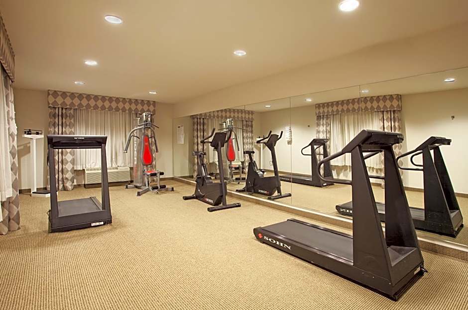 Holiday Inn Express Hotel & Suites Mebane By IHG