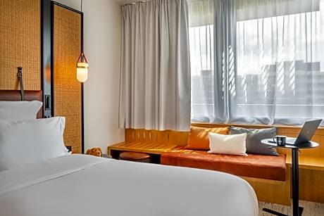 King Room with City View