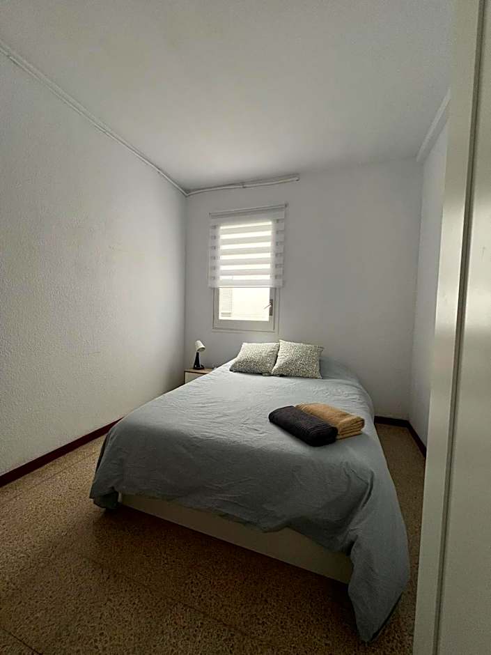 Habitacion privada en PISO COMPARTIDO Lepanto