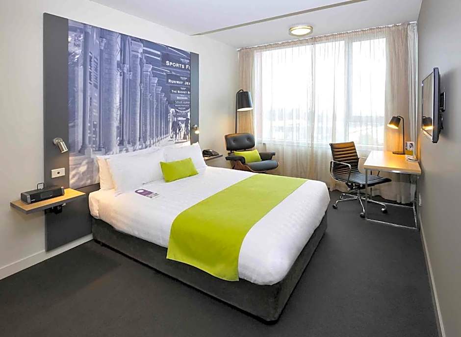 Mercure Melbourne Therry Street