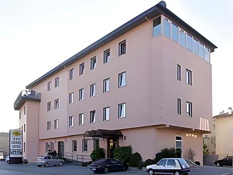 Hotel Mary