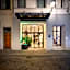 Globus Urban Hotel