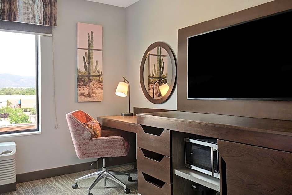 Hampton Inn By Hilton Santa Fe South, NM