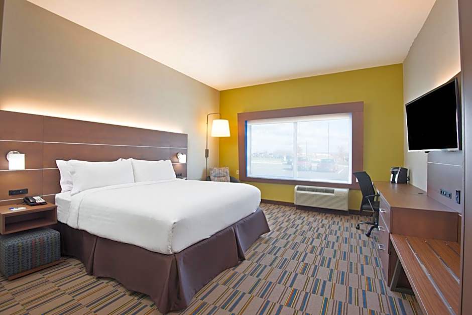 Holiday Inn Express & Suites Uniontown By IHG
