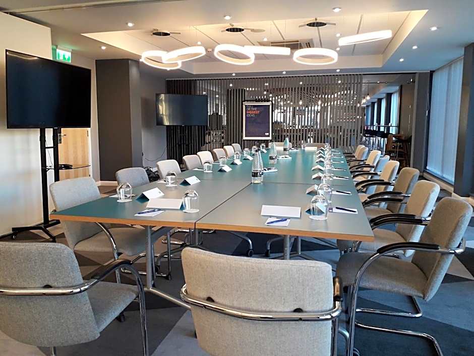 Holiday Inn Express Leeds City Centre - Armouries By IHG