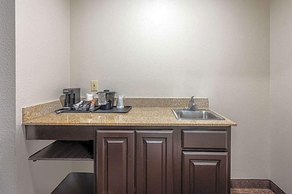 Sleep Inn & Suites