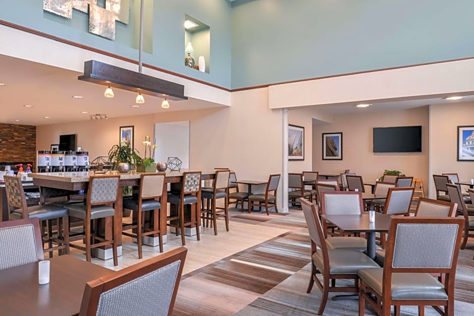 Hampton Inn By Hilton & Suites Denver-Speer Boulevard
