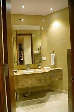 Standard King Room with 10% discount on food