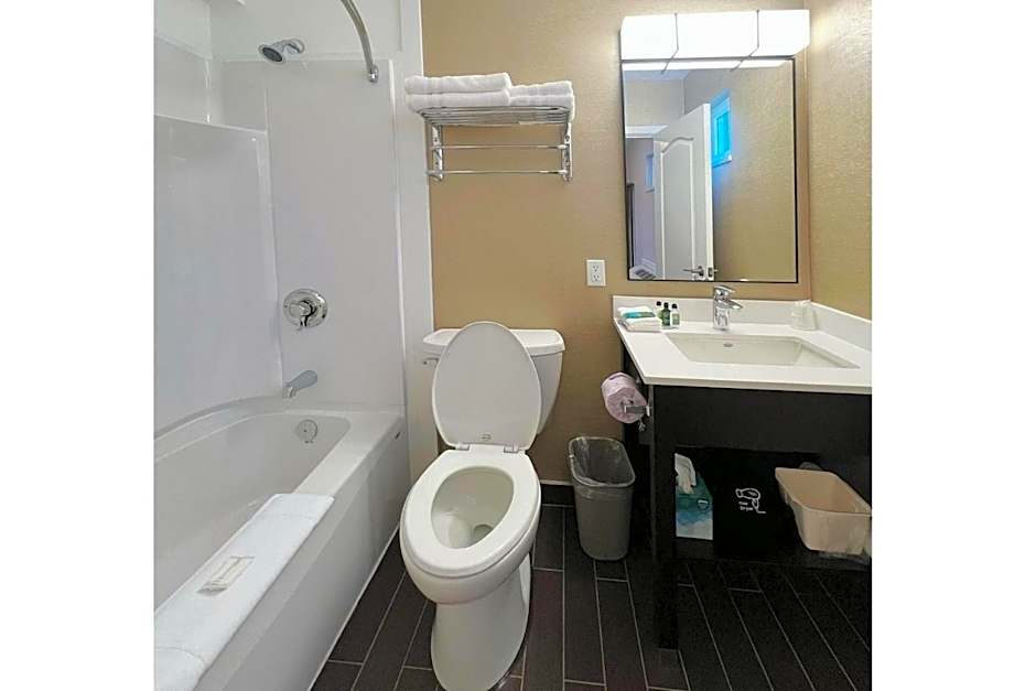 North Vancouver Hotel