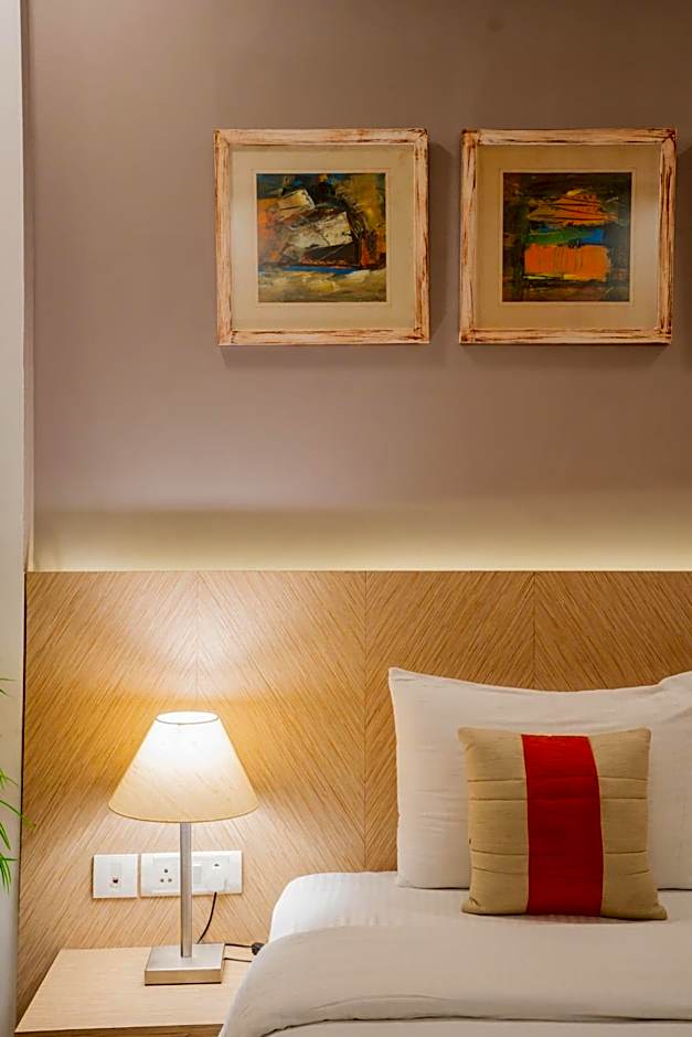 Ahuja Residency Parklane