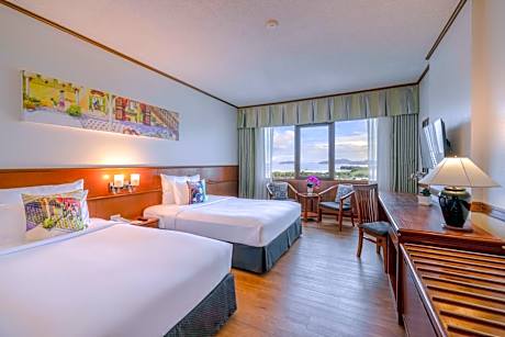 Premier Superior - Partial Sea View