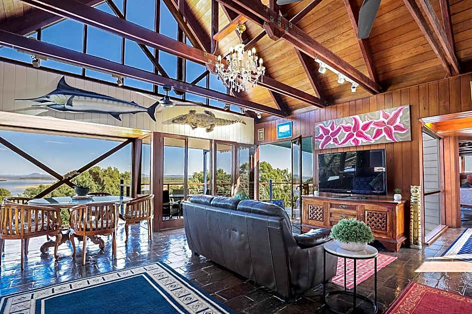 1770 Sovereign Lodge Retreat