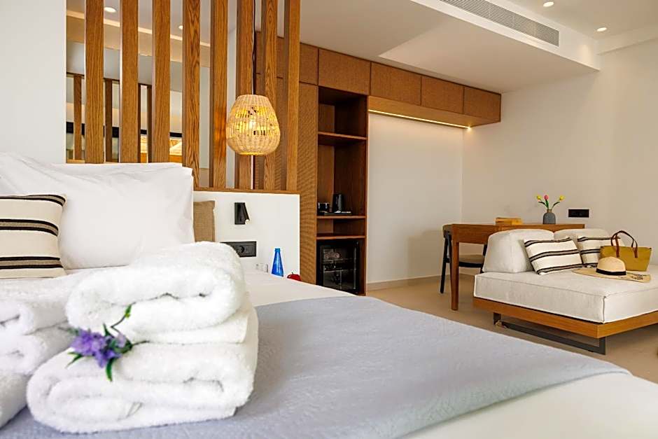 Deos Luxury Suites - Adults Only