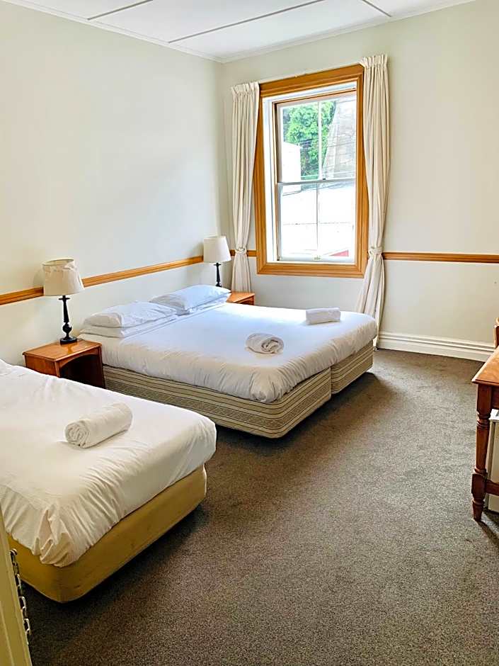 Shepherds Arms Hotel