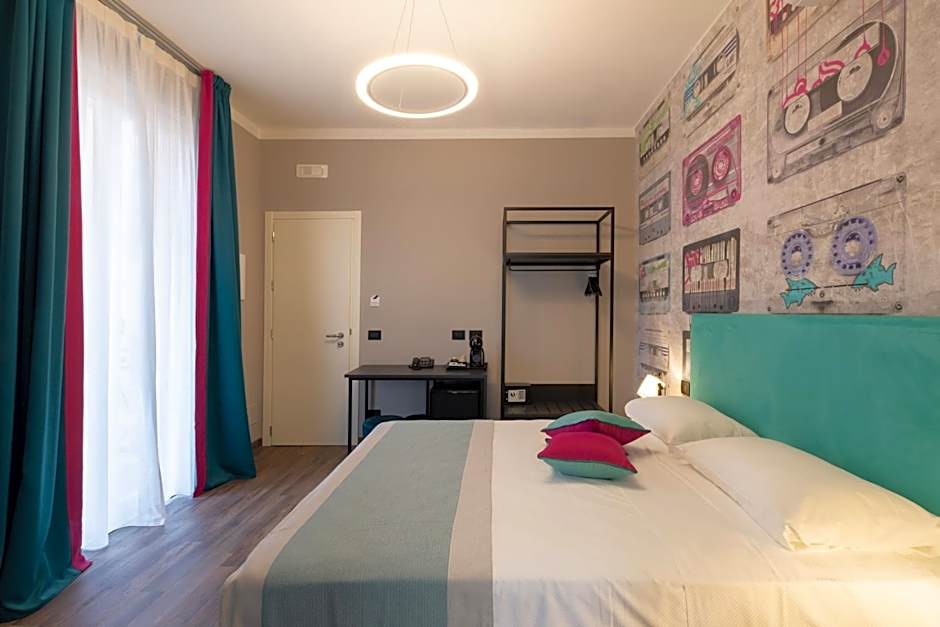 The Time -Home & Hotel-