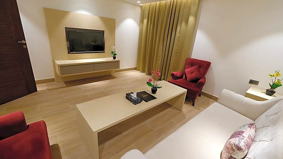 Falaj Daris Hotel