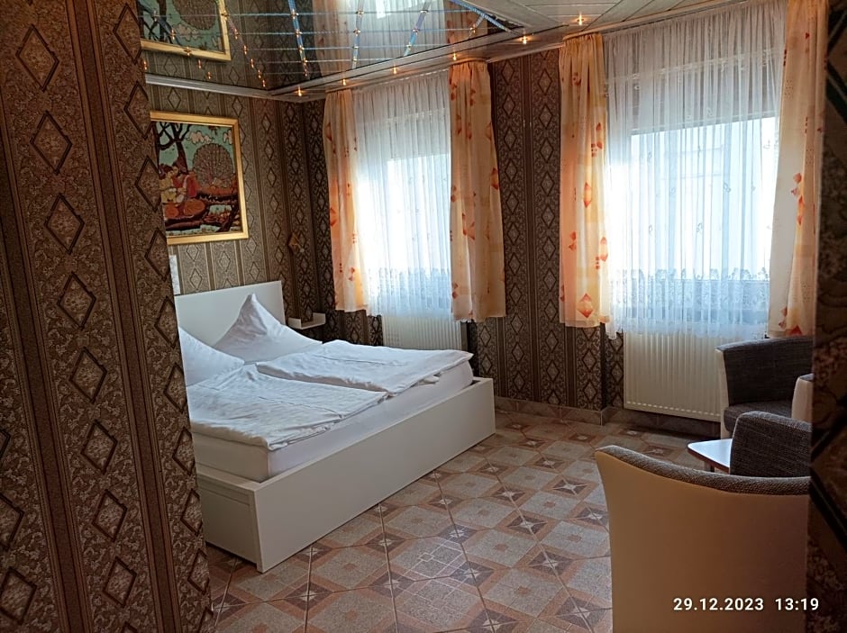 Central Hotel