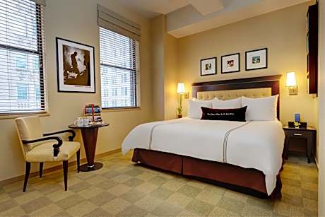 Deluxe Room with One King Bed