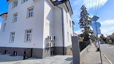 DOHNANYI Villa by CHORS