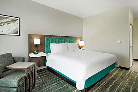 1 KING MOBILITY ACCESS ROLL IN SHOWER NOSMOK