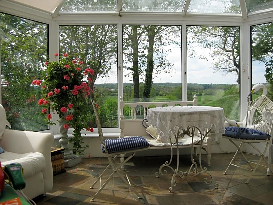 Folly Studio Bed and Breakfast