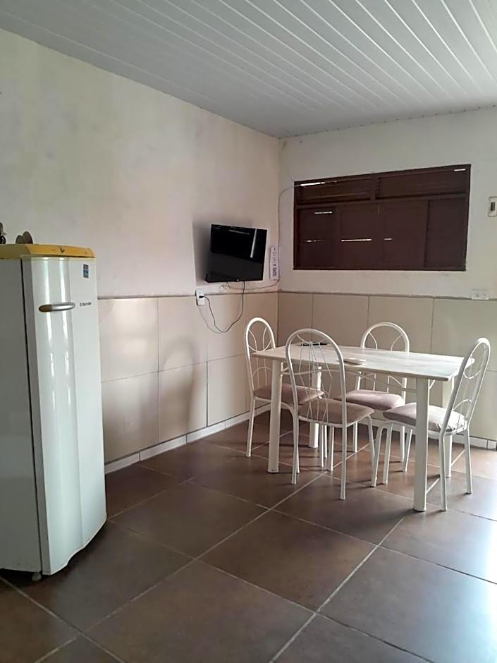 casa de dois quartos com cozinha perto do aeroporto Aluízio Alves