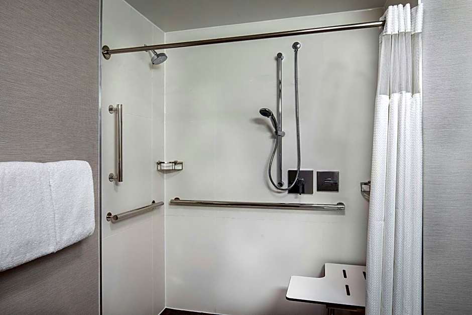 Courtyard by Marriott Boston Andover