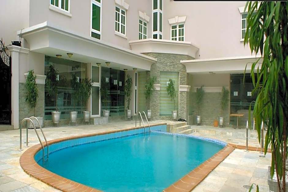 Excel Oriental Hotel