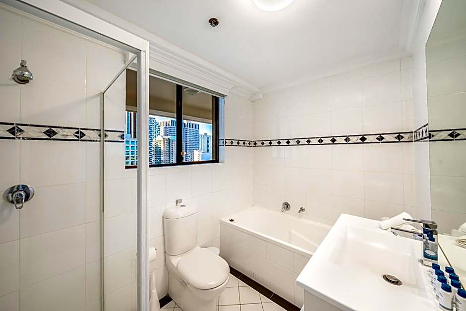 Oaks Sydney Castlereagh Suites