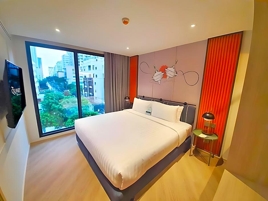 The Quart Ruamrudee by UHG