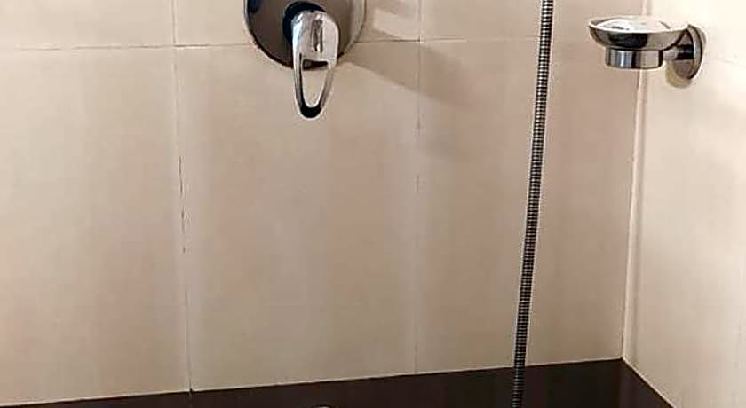 The Curzon Court Hotel