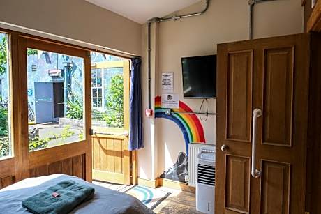 Twin Room with Private Bathroom