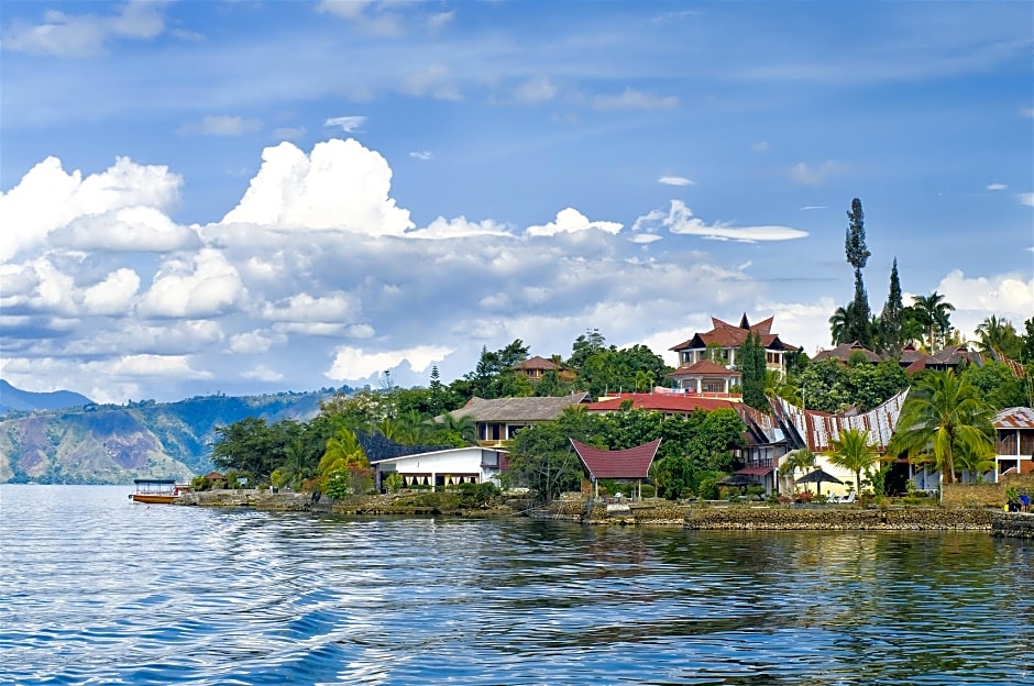 Tuk Tuk Timbul Bungalows