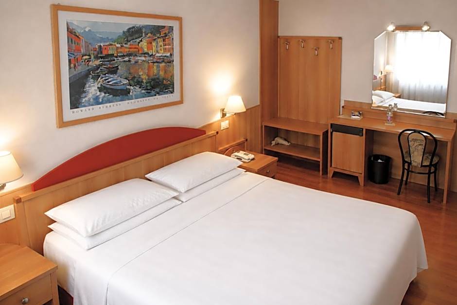 Phi Hotel Ambra