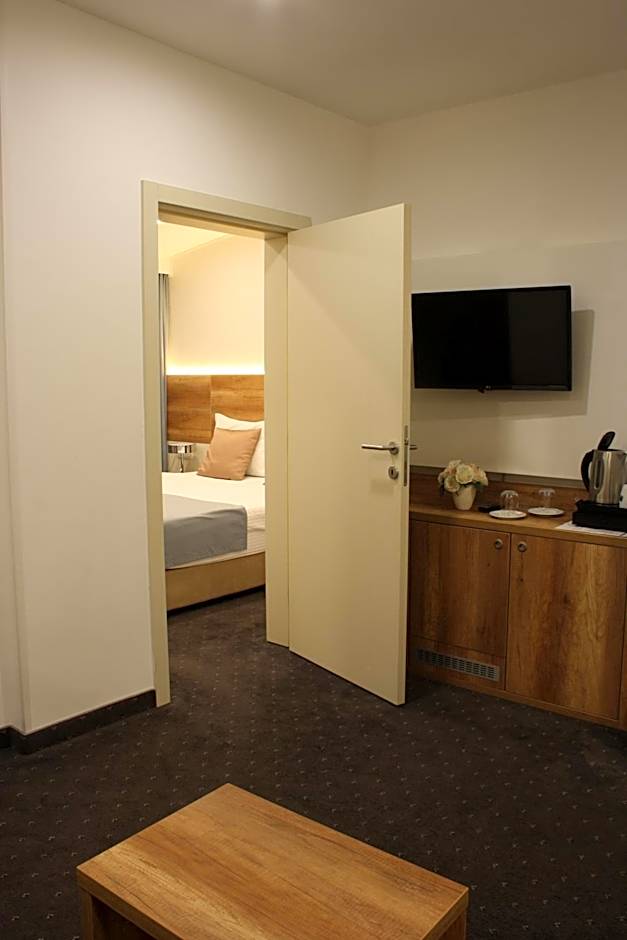 Hotel Santiny
