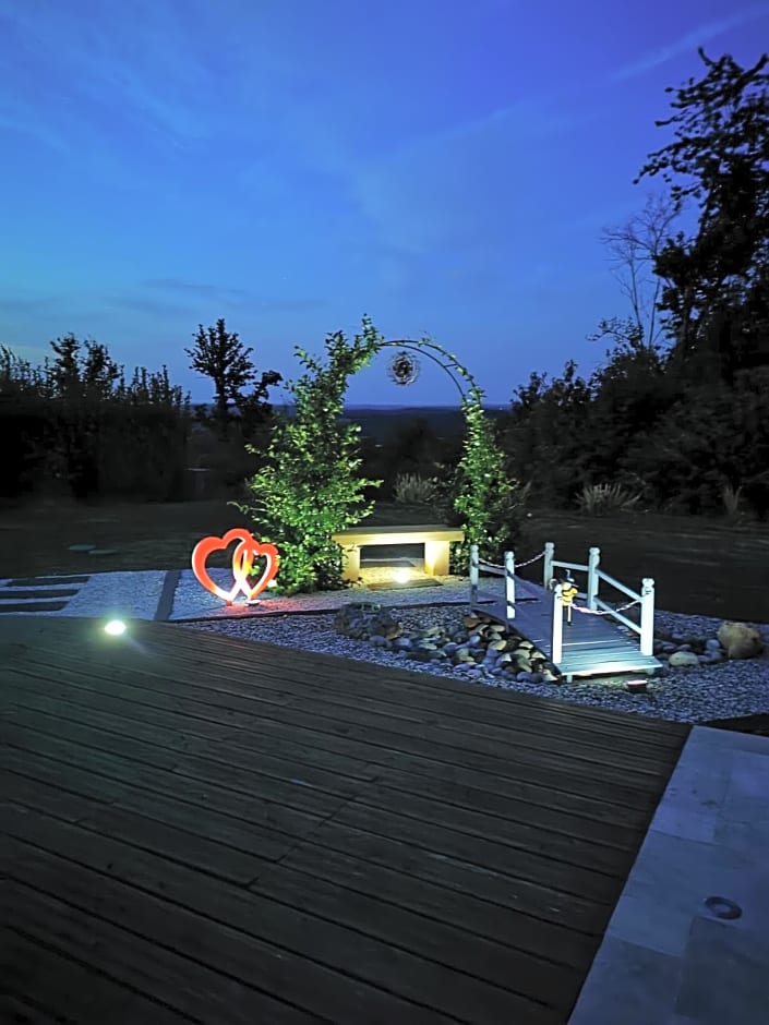 "Notre Bastide" Maison et table d'hôtes sur réservation, Piscine, Climatisation, Jacuzzi, Prise pour VE