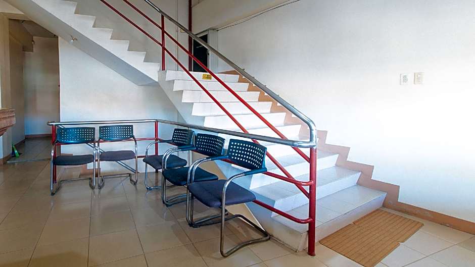 Reddoorz @ Asiana Pension Inn Mandaue City – Mandaue City, IL
