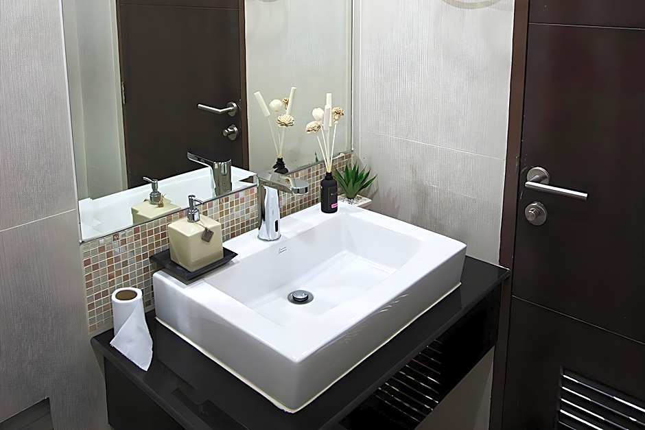 Bbg Seaside Luxurious Service Apartment